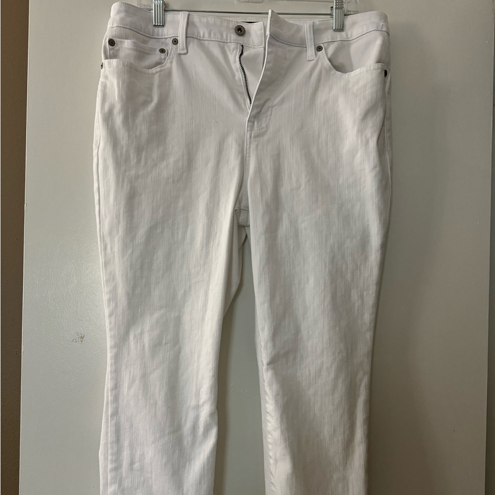 Women’s white jeans